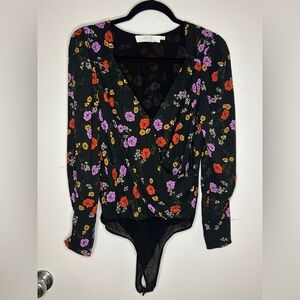Astr the Label Floral Print Faux Wrap Bodysuit Surplice Long Sleeve Size S
